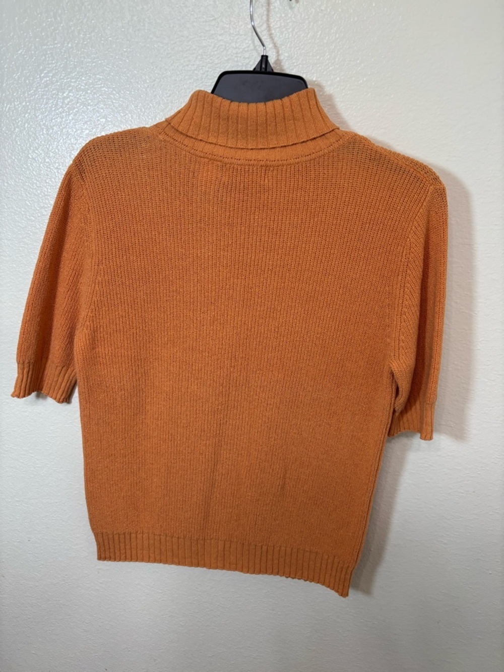 Liz Claiborne silk chic minimalist Short-Sleeve Turtleneck Sweater - Orange - Picture 3 of 6